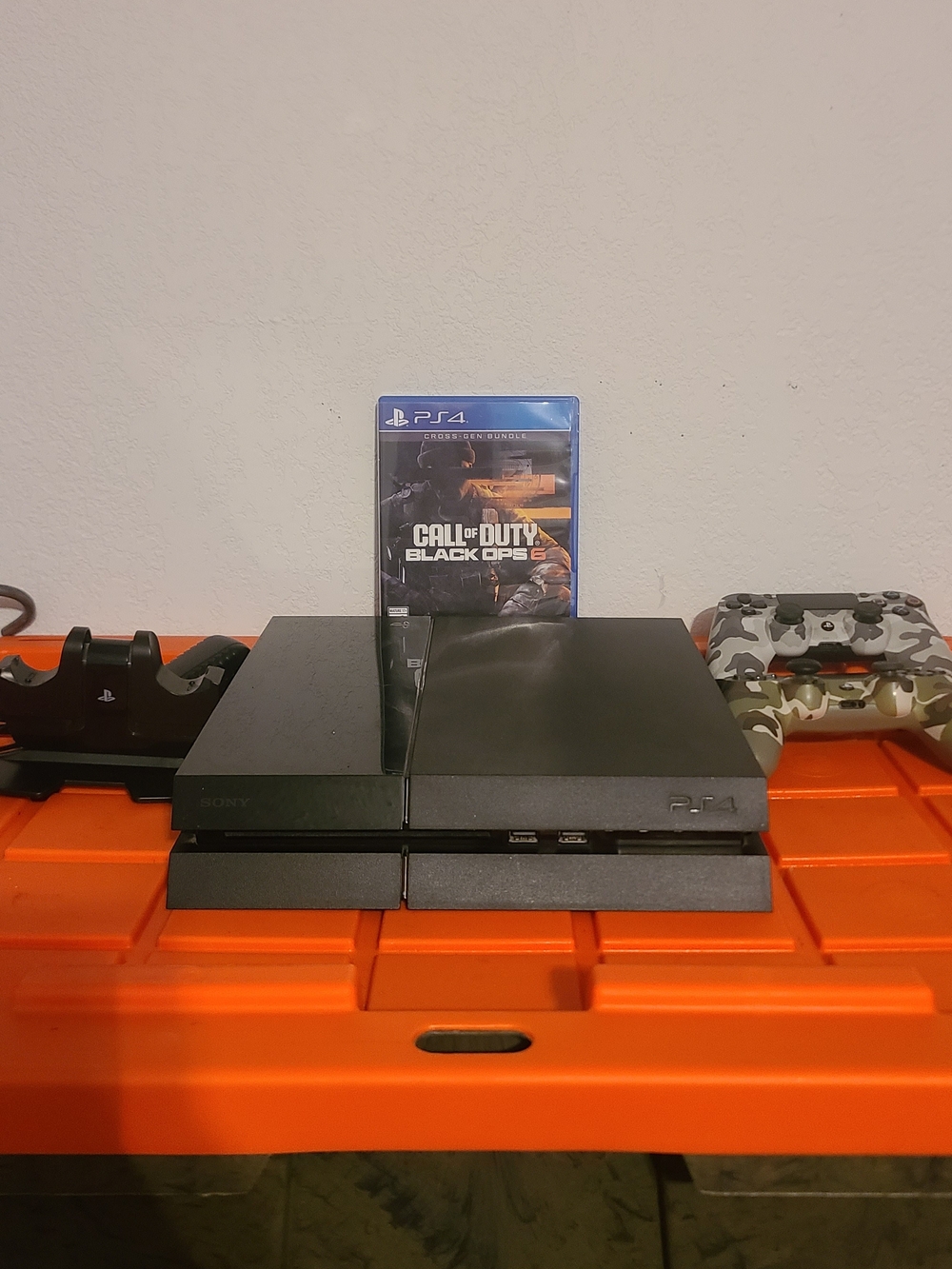 Used Sony PS4 500GB Bundle CUH-1115A 2Camo Controllers Charging Dock Black Ops 6